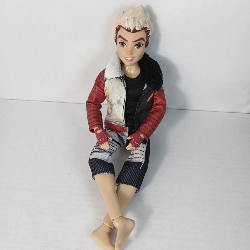 2014 Disney Descendants Doll Carlos Full Outfit No Boots Isle Of The Lost
